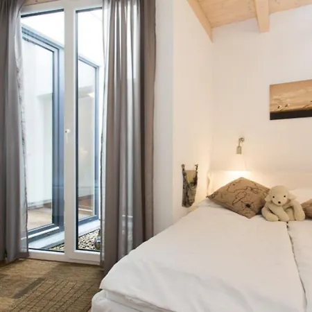 Skipperlodge - Versteck Am Strom